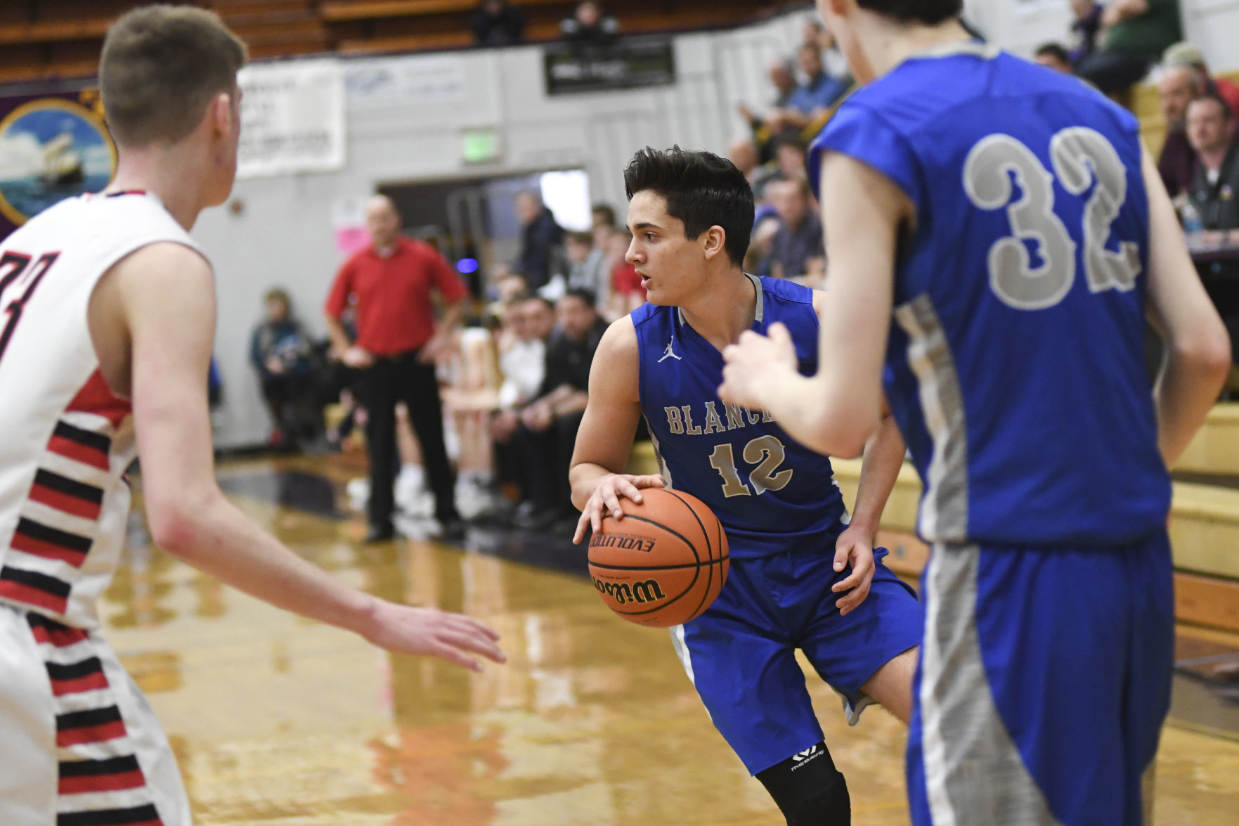 Santiam Christian falls to Blanchet Catholic, places fifth
